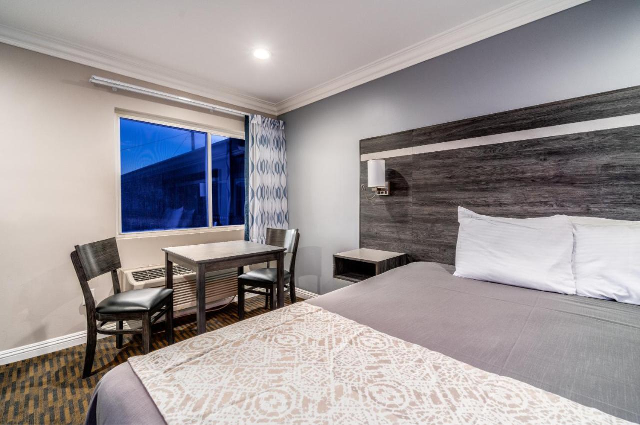 Friendly Hills Inn Віттіер Екстер'єр фото